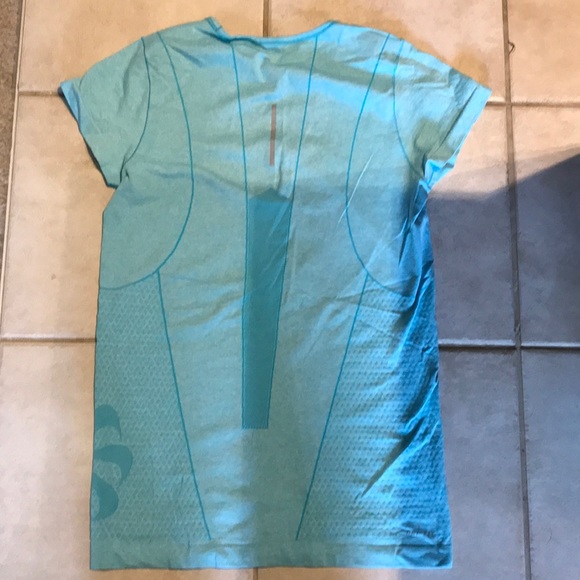 Nike dry fit top! - Picture 3 of 3